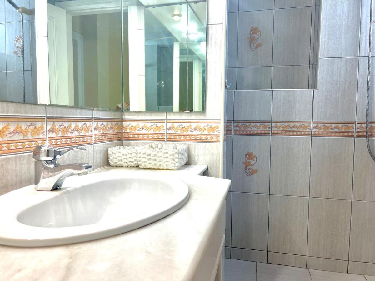 Fabulous Vacation In A 2 Bedroom Townhouse With 2 Terraces Overlooking The Sea, Suitable For 6 People 3 Swimming Pools Tennis And 200 Mts From The Sea El Faro Bagian luar foto