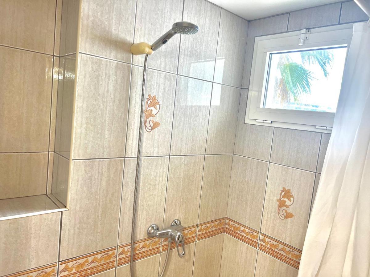 Fabulous Vacation In A 2 Bedroom Townhouse With 2 Terraces Overlooking The Sea, Suitable For 6 People 3 Swimming Pools Tennis And 200 Mts From The Sea El Faro Bagian luar foto