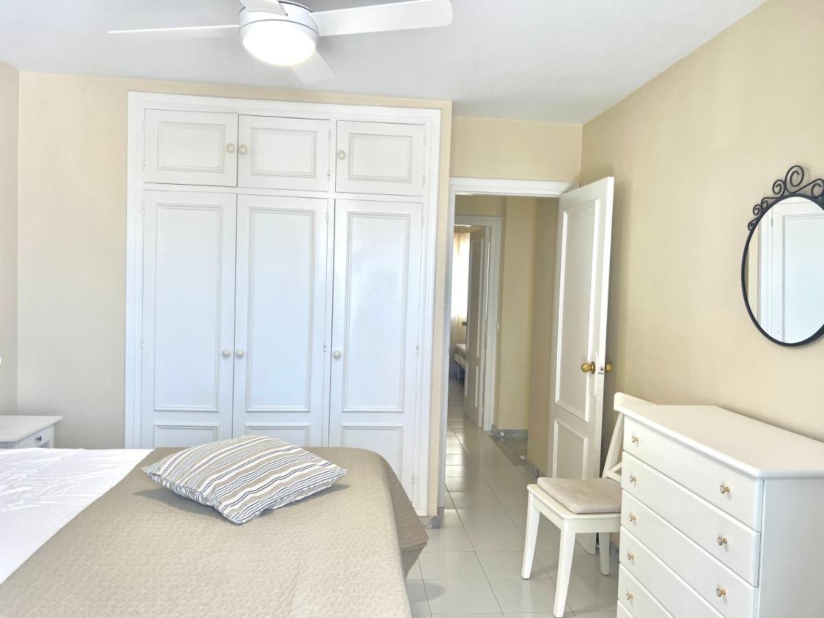 Fabulous Vacation In A 2 Bedroom Townhouse With 2 Terraces Overlooking The Sea, Suitable For 6 People 3 Swimming Pools Tennis And 200 Mts From The Sea El Faro Bagian luar foto